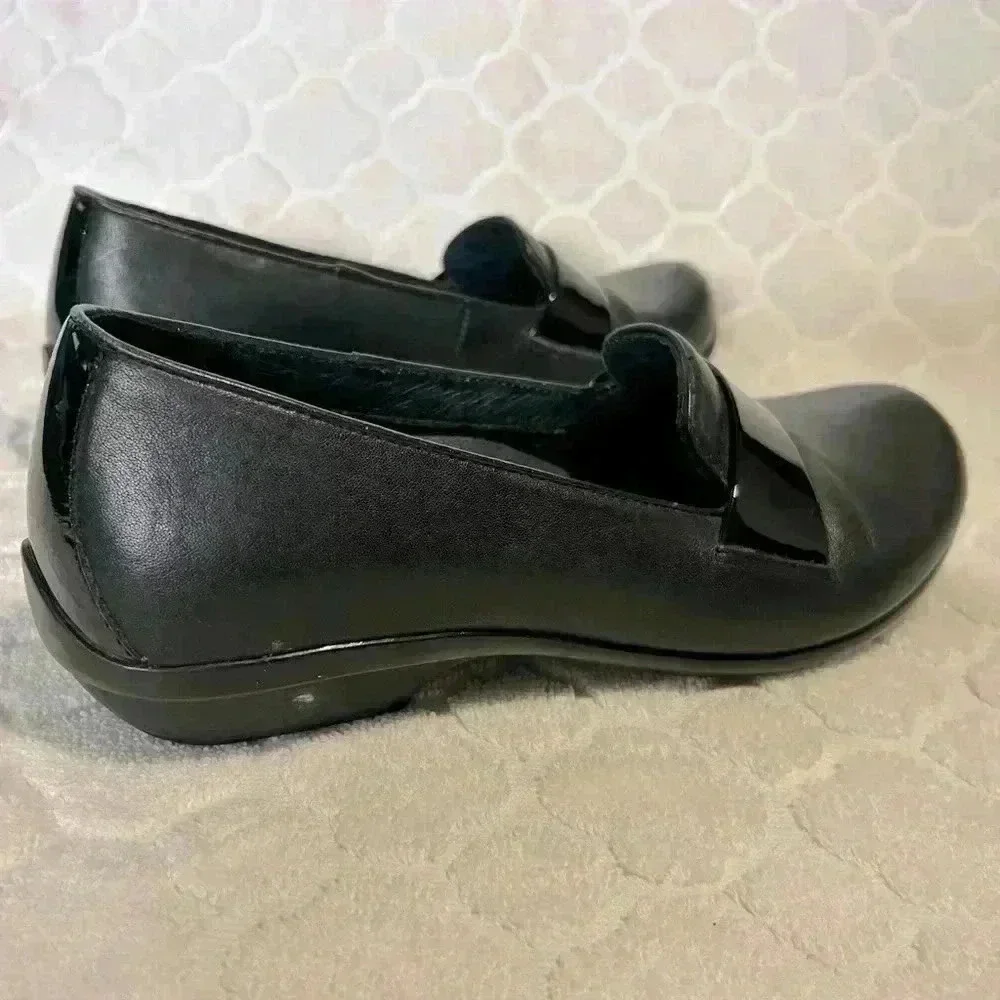 Dansko Black Leather with shiny patent detail Slip On Shoes size 36. - Picture 4 of 7